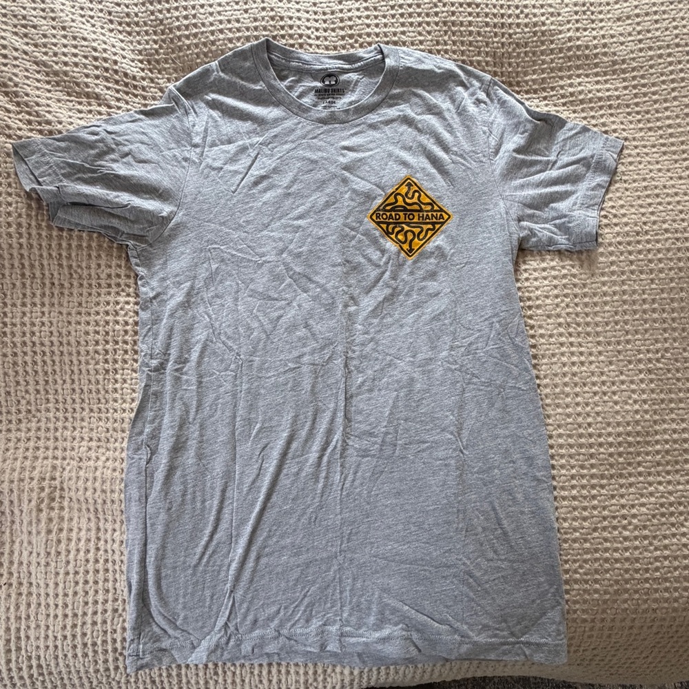 Road to Hana Gray T-Shirt with Yellow Graphic